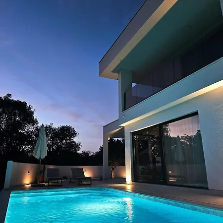 Villa Artemis Iii *