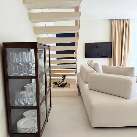 Villa Artemis Iii *