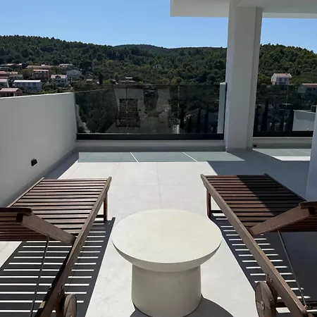 Villa Artemis Iii
